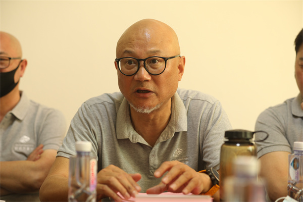 李华.jpg