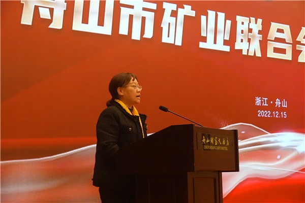 朱爱华 (2)_副本.jpg