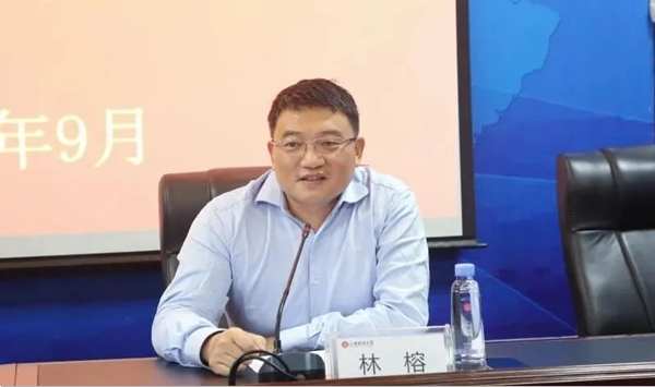 万年青董事长林榕辞职 陈文胜代履董事长职责