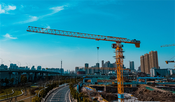 千庫(kù)網(wǎng)_武漢城市建筑晴天建筑工地航拍攝影圖配圖_攝影圖編號(hào)156613.jpg