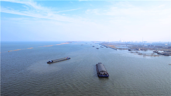 千库网_航拍大运河航道水路运输_摄影图编号429783.jpg